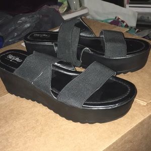 Black platform sandals